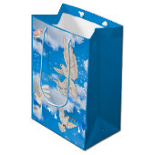 Mikitiez白い鳥の青空の夏のビーチの自由 ミディアムペーパーバッグ (正面アングル)