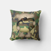 Military Teddy Bear With Giant Heart クッション (正面)