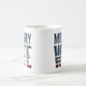 Military wife patriotic red, white and blue  コーヒーマグカップ (中央)