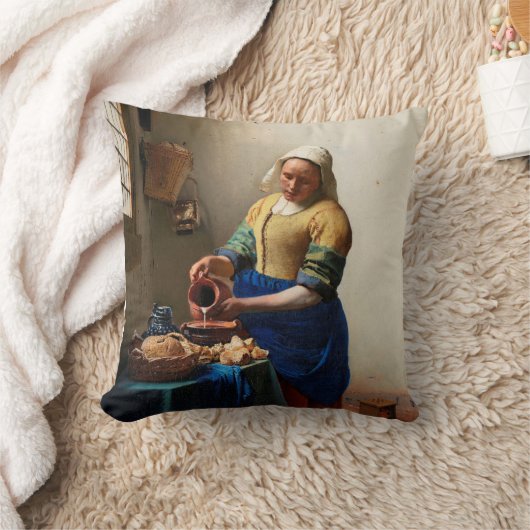 Milkmaid Kitchen Maid by Johannes Vermeer クッション (ブランケット)