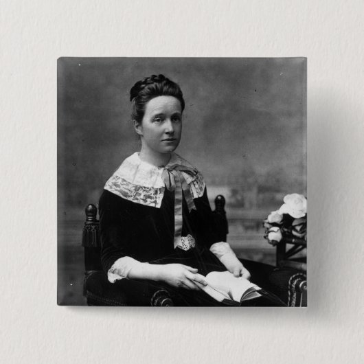 Millicent Fawcett、c.1880貴婦人 缶バッジ (正面)