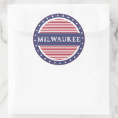 Milwaukee City Pride Emblem – American Identity ラウンドシール (バッグ)