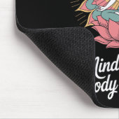 Mind Flexible Body Grateful - Inspirational Yoga Q マウスパッド (コーナー)