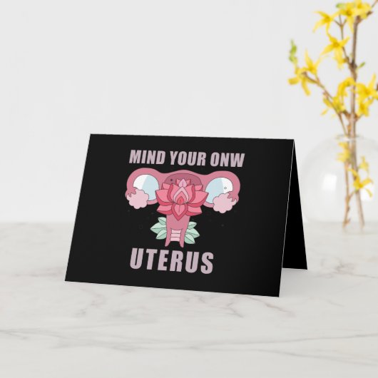 Mind Your Own Uterus Pro Choice Feminist Rights カード (黄色い花)