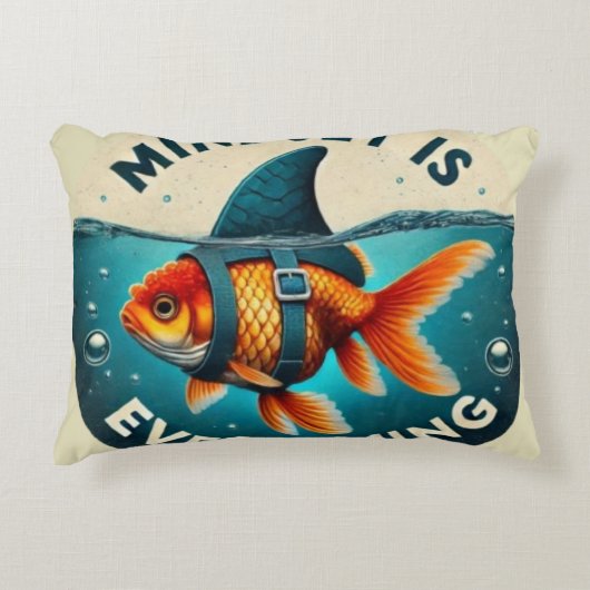Mindset Is Everything Goldfish Motivational Quote アクセントクッション (正面)