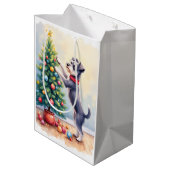 Miniature Schnauzer Decorating Christmas Tree Dog  ミディアムペーパーバッグ (裏面アングル)