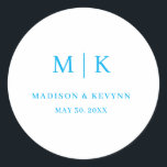 Minimal and Chic | Wedding  ラウンドシール<br><div class="desc">Minimal and Chic | Black and White Wedding Classic Round StickerThese elegant,  modern wedding or bridal shower napkins feature a simple black and white text design that exudes minimalist style. Add your initials or monogram to make them completely your own.</div>