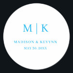 Minimal and Chic | Wedding ラウンドシール<br><div class="desc">Minimal and Chic | Black and White Wedding Classic Round StickerThese elegant, modern wedding or bridal shower napkins feature a simple black and white text design that exudes minimalist style. Add your initials or monogram to make them completely your own.</div>