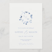 Minimal Dusty Blue Monogram Wreath Wedding  招待状 (正面)