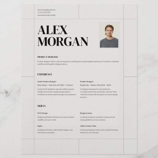 Minimal Elegant Professional Corporate Resume CV (正面)