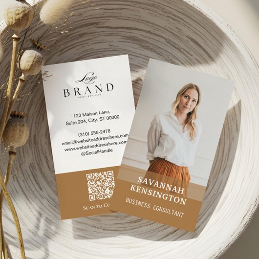 Minimal Gold Modern Professional Consultant Photo 名刺