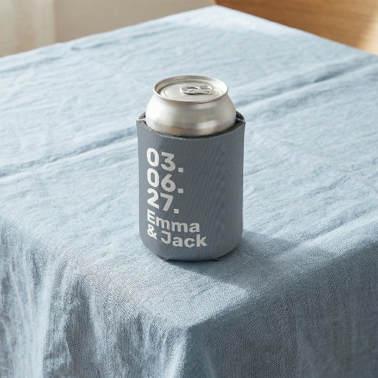 Minimal grey bold modern wedding date and names 缶クーラー