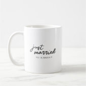 Minimal "Just Married" Script ローマ数字の日付 コーヒーマグカップ (左)