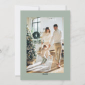 Minimal Merry Christmas Script Photo Collage Sage シーズンカード (裏面)