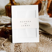 Minimal Modern Black Serif Wedding Invitation 招待状ベリーバンド