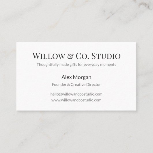 Minimal Modern Business Card 名刺 (正面)