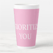 Minimal Prioritize You Quote Dusty Rose Pink カフェラテマグ (正面)