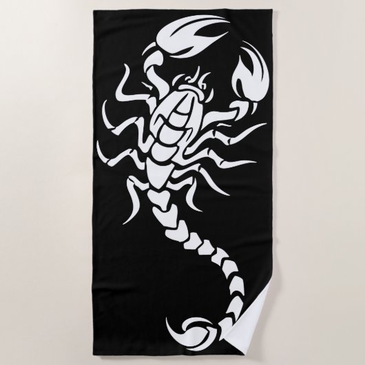 Minimal Scorpion Tribal Tattoo Style Illustration ビーチタオル (正面)