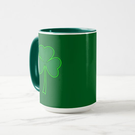 Minimal Shamrock St Patrick’s Day Shirt – caneca マグカップ (正面左)