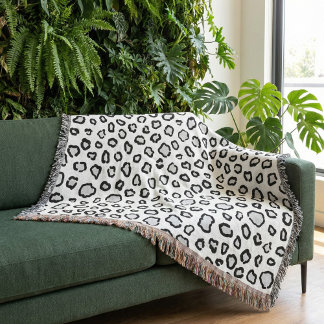 Minimal Snow Leopard Inspired Spots スローブランケット