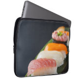 Minimal Sushi Elegance – Laptop Sleeve by SUSHIMI ラップトップスリーブ (正面右)