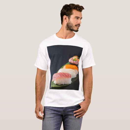 Minimal Sushi – Japanese tranquility and perfectio Tシャツ (正面フル)