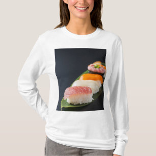 Minimal Sushi – Japanese tranquility and perfectio Tシャツ
