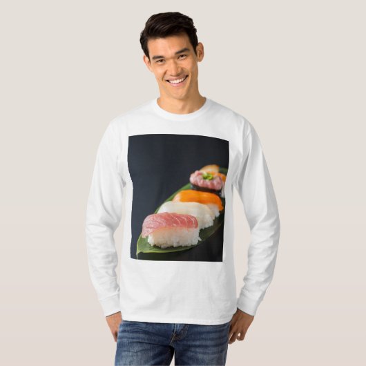 Minimal Sushi – Japanese tranquility and perfectio Tシャツ (正面フル)