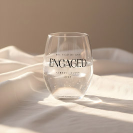 Minimal "The Year We Got Engaged" Custom Names ステムなしワイングラス
