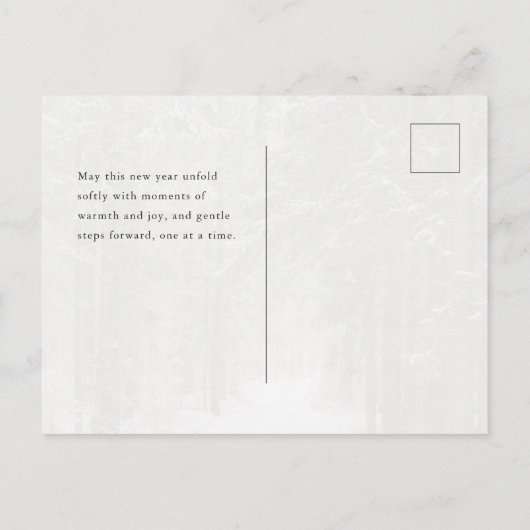 Minimal Winter Forest Path, New Year シーズンポストカード (裏面)