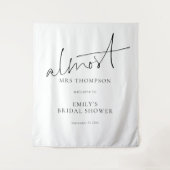 Minimalist Almost Mrs Fabric Welcome Bridal Shower タペストリー (正面)