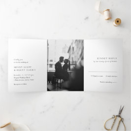 Minimalist Black and White Photo Modern Wedding 三つ折り招待状
