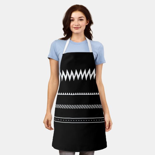 Minimalist Black and White Striped Apron – Unisex  エプロン (着用した状態)