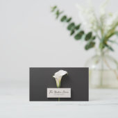 Minimalist Black Calla Lily Elegant Modern Floral 名刺 (スタンド正面)