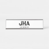 MINIMALIST BLACK THREE LETTER MONOGRAM NAME WHITE デスクネームプレート (正面)