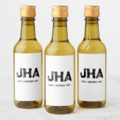 MINIMALIST BLACK THREE LETTER MONOGRAM NAME WHITE ワインラベル (ボトル)