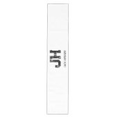 MINIMALIST BLACK TWO LETTER MONOGRAM NAME WHITE ミディアムテーブルランナー (正面)