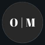 Minimalist Black Wedding Initials. Modern Monogram ラウンドシール<br><div class="desc">A sleek and modern wedding sticker featuring your initials in bold serif typography on a deep black background. This minimalist round seal adds a refined, editorial look to your stationery and decor. Use it to seal envelopes, wrap belly bands, label favors, welcome bags, or gift packaging. Perfect for modern, chic,...</div>