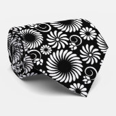 Minimalist Black White Folk Flower Spirals Pattern ネクタイ (ロール)