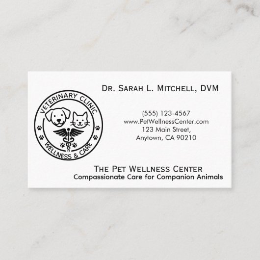 Minimalist Black & White Veterinary Clinic 名刺 (正面)