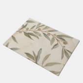Minimalist Botanical Olive Branch Area Rug ドアマット (アングル)