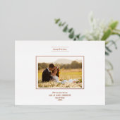 Minimalist Christmas Chic Newlyweds Photo Couple 箔シーズンカード (立ち正面)