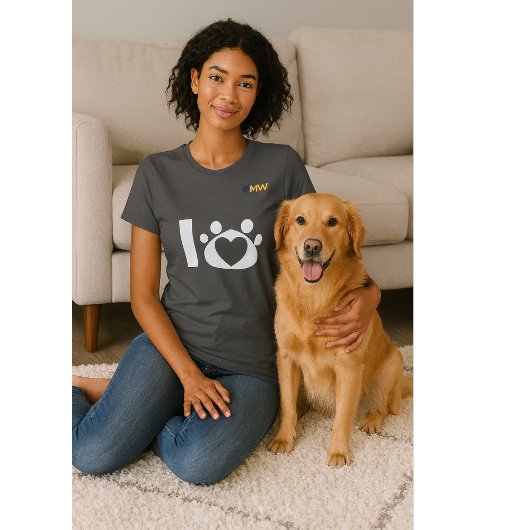 Minimalist Dog Mom Shirt | Paw Print Heart Tee Tシャツ