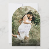 Minimalist Dusty Blue Arch Photo Wedding 招待状 (裏面)