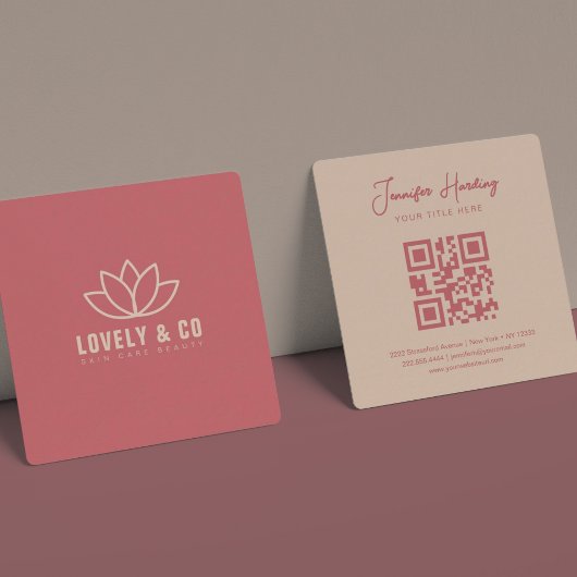 Minimalist Dusty Rose Cream Beauty QR Code スクエア名刺