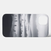 Minimalist Foggy Forest Phone Case Black and White Case-Mate iPhoneケース (裏面 (横))