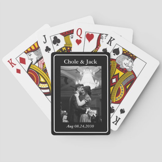 Minimalist Game one Black and white Couple Photo  トランプ (裏面)