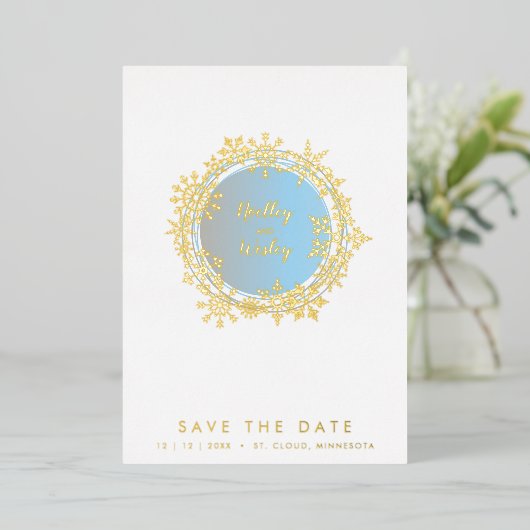 Minimalist Golden & Blue Snowflake Winter 箔招待状 (立ち正面)