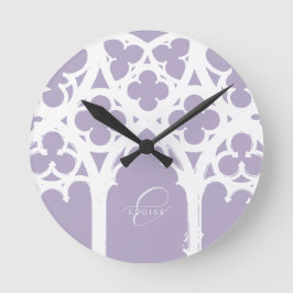 Minimalist Gothic Window Calligraphy Lavender ラウンド壁時計