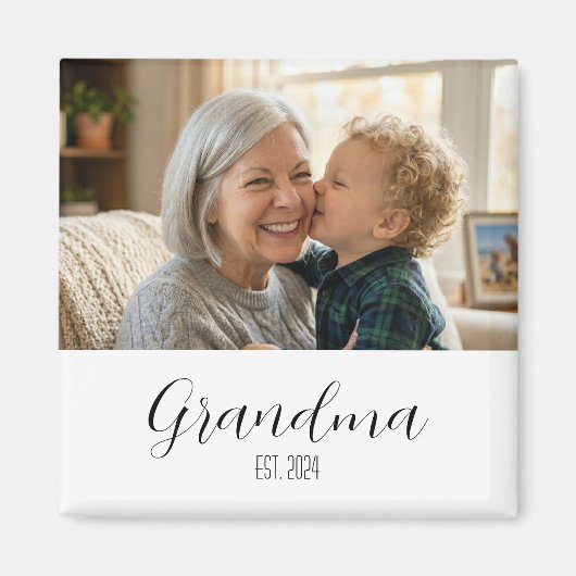 Minimalist Grandma Established Black Script Text マグネット (正面)